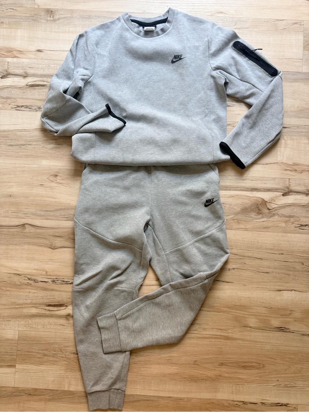 Nike Sportswear Gray Fleece Tracksuit Set Crewneck Sweatshirt Joggers Men’s S